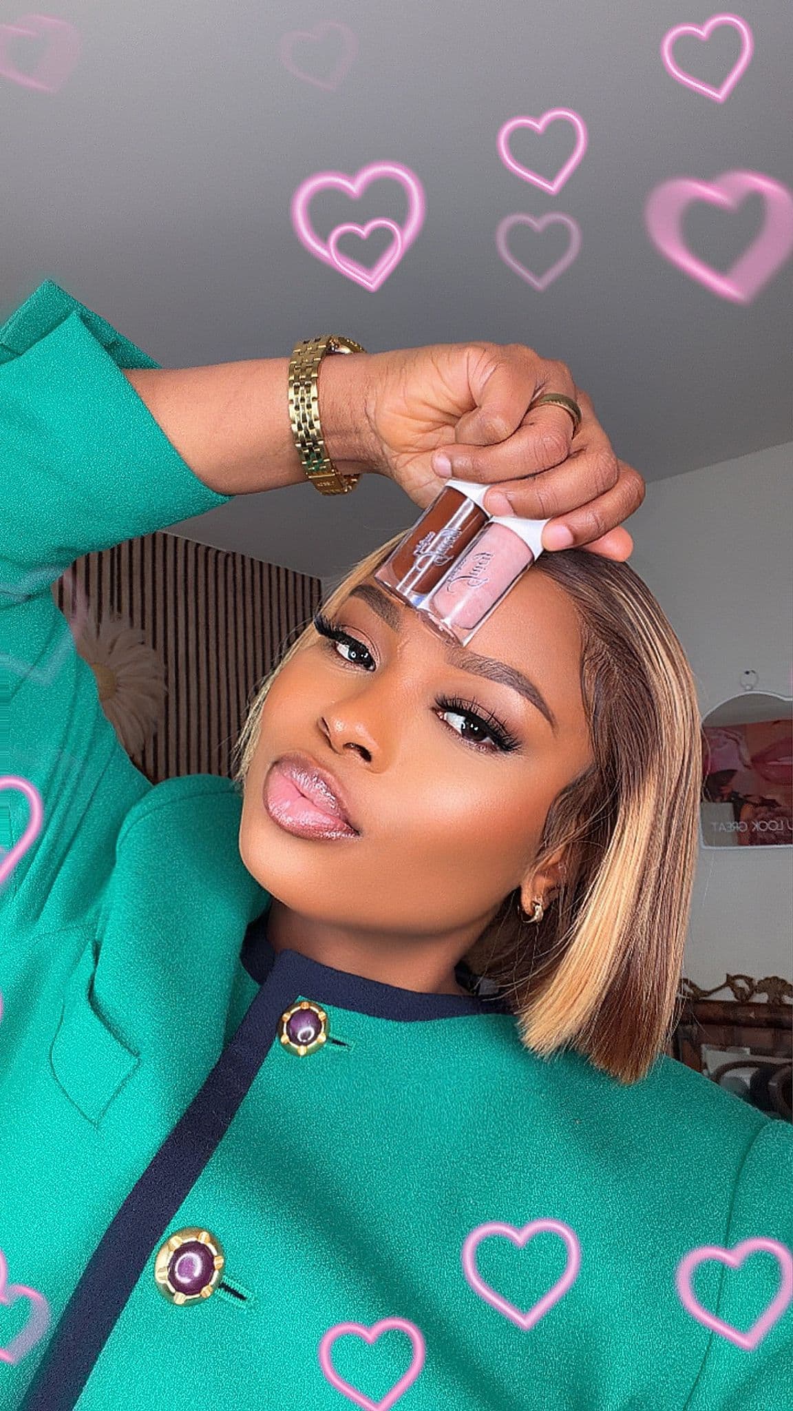 Juicy lipgloss hero visual two